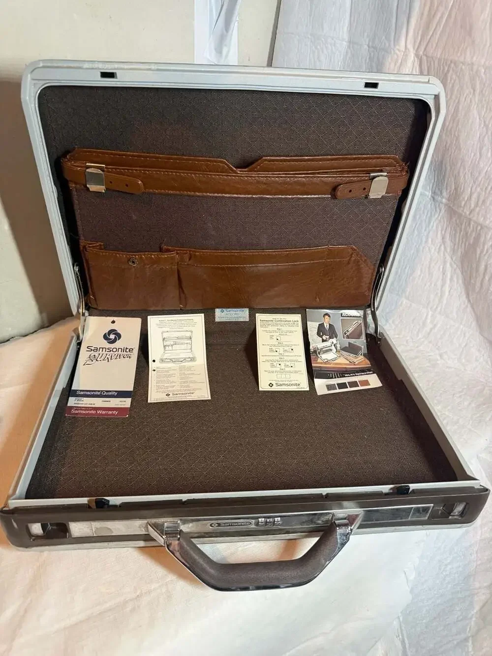 Vintage Samsonite Accord 5